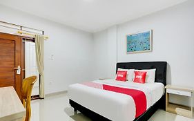 Oyo 90671 Petanu Residence  2*
